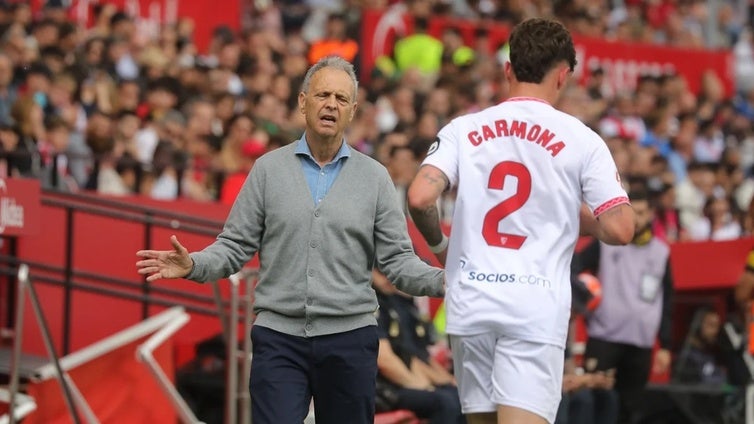 Joaquín Caparrós, nombrado presidente de honor del Sevilla FC