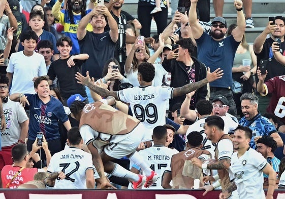El Atlético se asoma al abismo: Botafogo obra el milagro ante el PSG y obliga a una machada rojiblanca