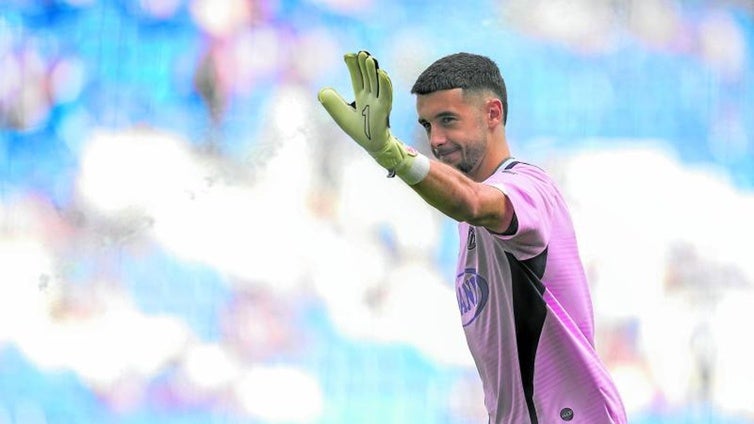 Joan García firma con el Barça y enfada más a la afición del Espanyol: «Tenía muchas ganas que llegara este día»
