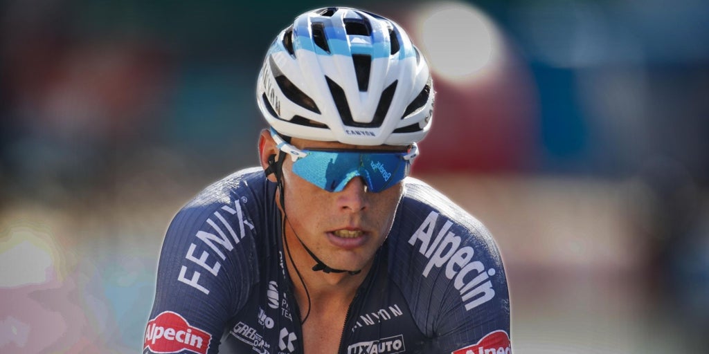 Oscar Riesebeek: First Cyclist Yellow Carded – Controversy