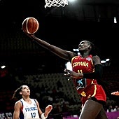 Awa Fam, la joya que dejó su casa con 12 años y metió a España en la final