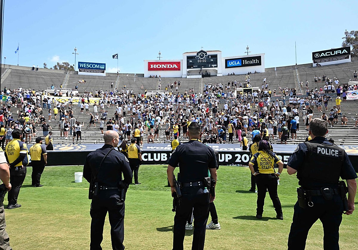 Miembros de seguridad, en un estadio del Mundial de Clubes