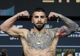 Ilia Topuria quiere doblar su leyenda: se enfrenta a Charles Oliveira por su segundo título mundial