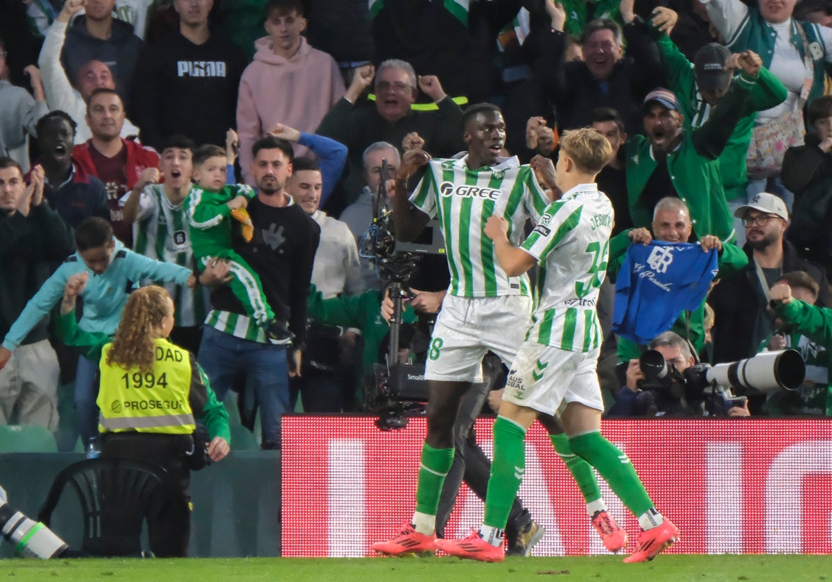 Assane y Jesús Rodríguez en su etapa en el Real Betis