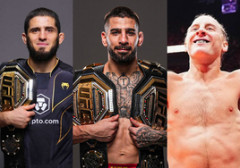 Ilia Topuria con Islam Makhachev y Paddy Pimblett a los costados