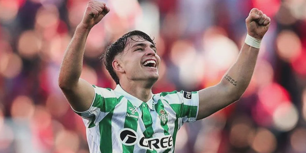 Ángel Ortiz: «El Betis es el club de mi vida»