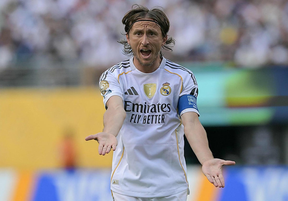 Modric, ante el PSG