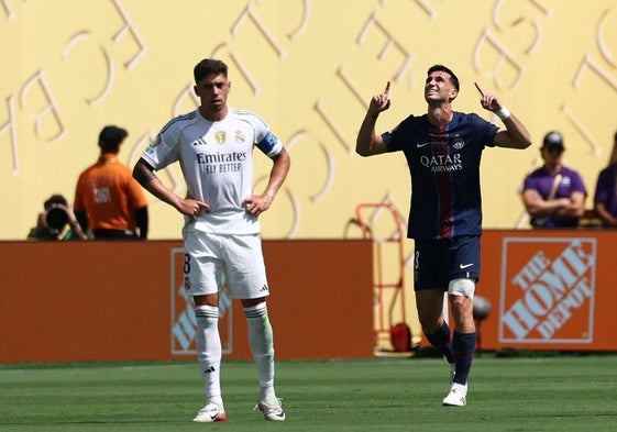 Valverde se lamenta mientras Fabián celebra el primer gol del PSG