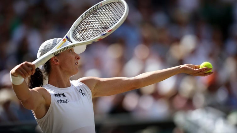 Iga Swiatek, inclemente campeona en una final histórica
