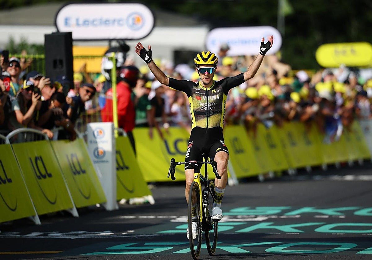 Simon Yates, ganador en el Macizo Central