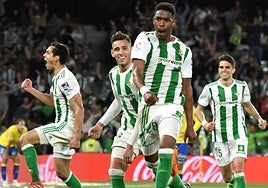 Junior, en su regreso al Betis: «El tiempo pasa, el sentimiento no cambia»