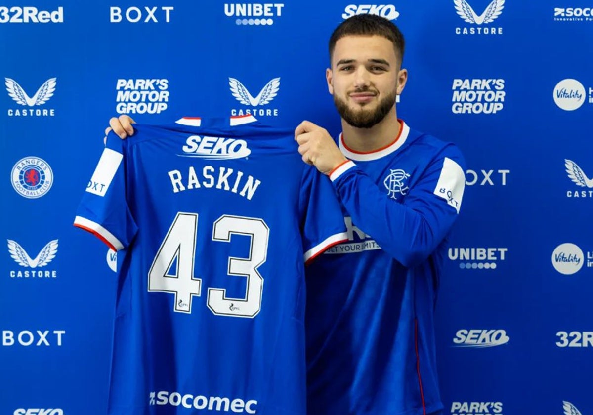 Nicolas Raskin, en su presentación con el Glasgow Rangers