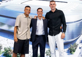 Mbappé y Lunin arroparon a Lucas Vázquez en su despedida