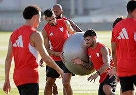 El gran problema del Sevilla FC para sacar a Rafa Mir en el mercado