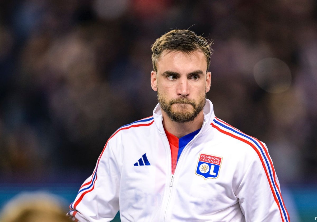 Nicolás Tagliafico, antes de un partido con el Olympique de Lyon