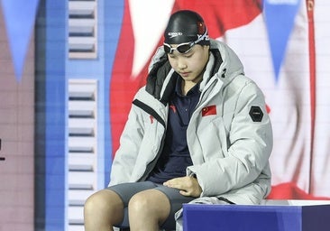 La niña prodigio de la natación que rompe récords con 12 años