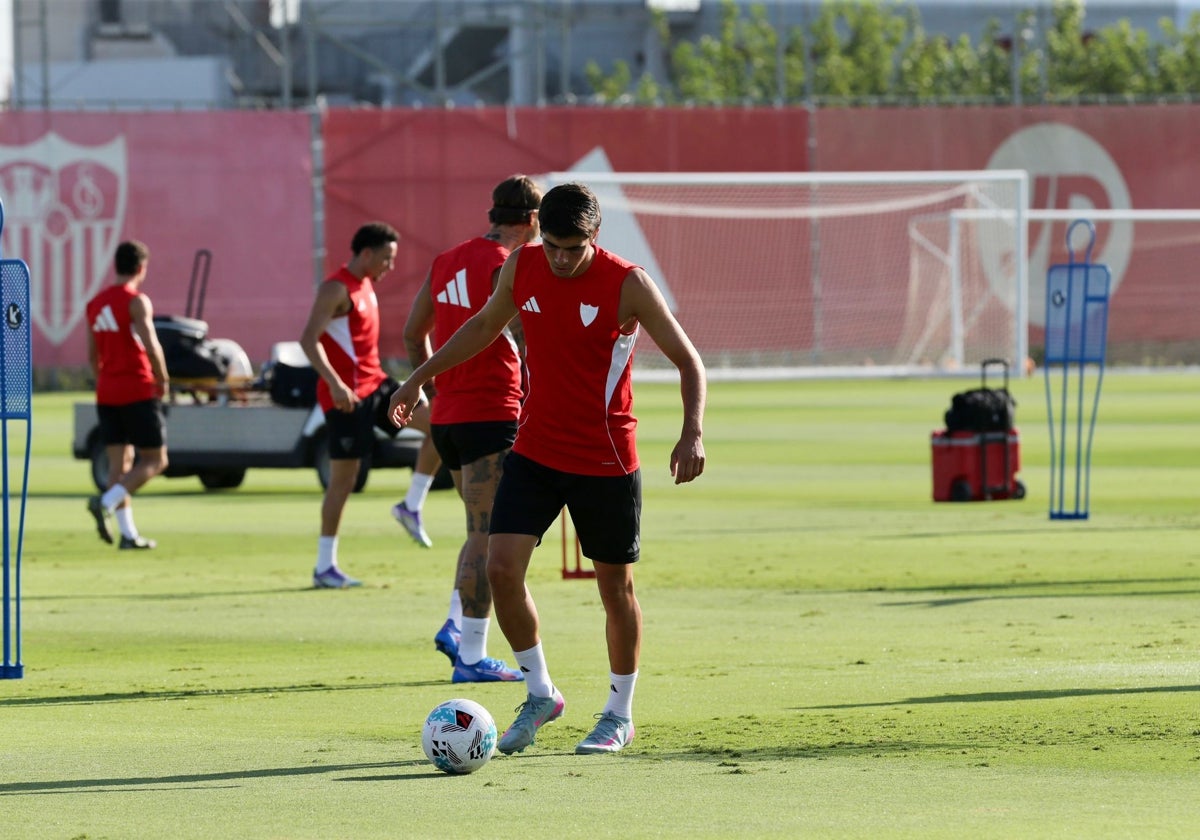 Juanlu, durante la penúltima sesión de entrenamiento