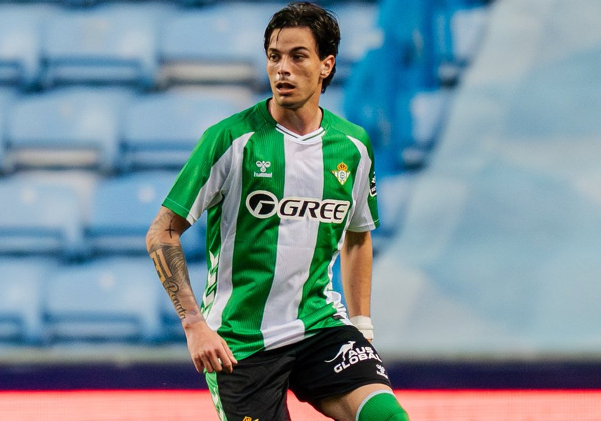 Valentín Gómez, durante su debut con el Real Betis