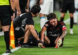 Carmona, convencido de levantarse y orgulloso capitán: «Llevar el brazalete del club de mi vida, otro sueño cumplido»