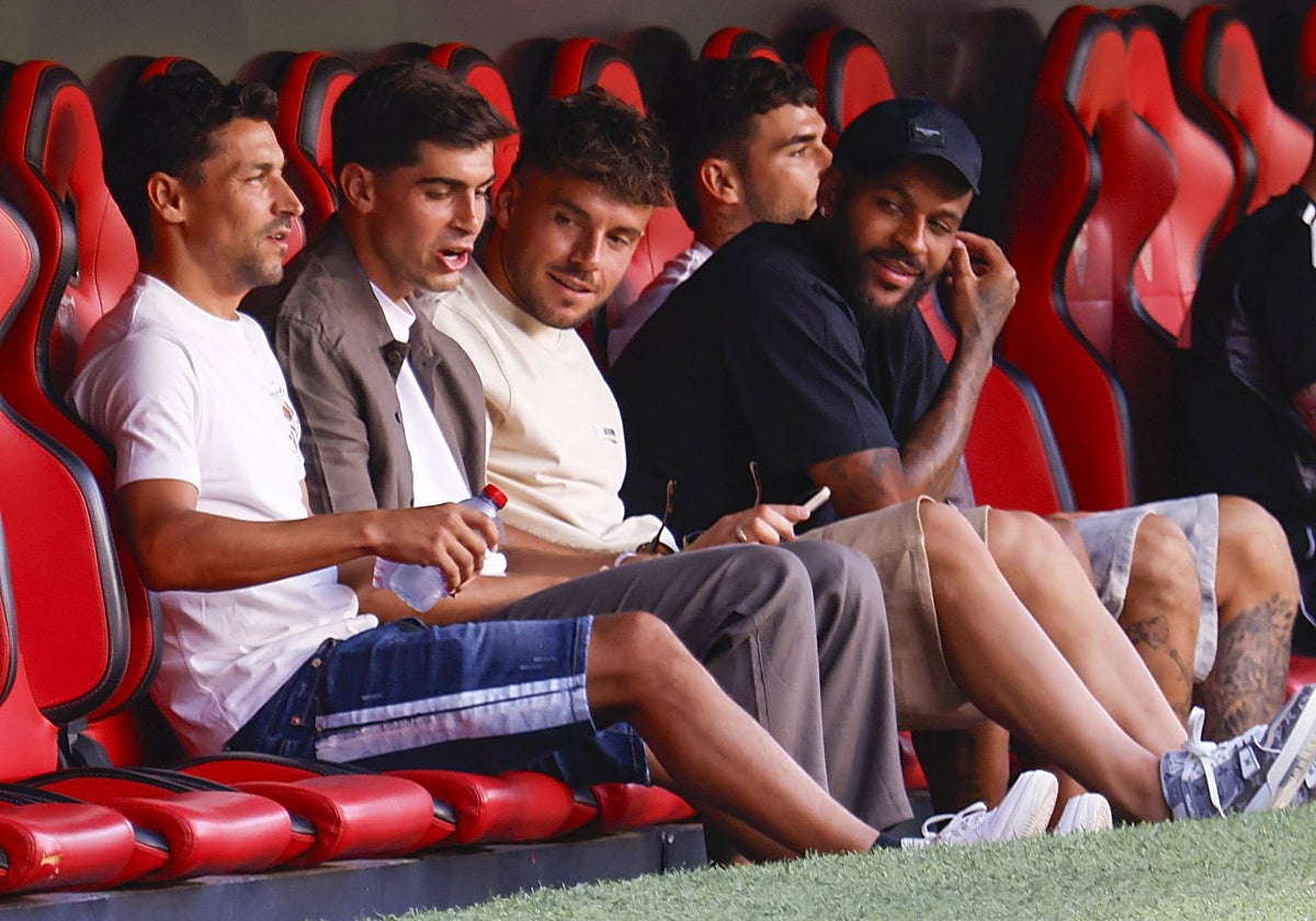 Álvaro Fernández, entre Juanlu y Marcao, el pasado lunes