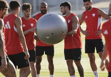 El Zenit se interesa en Isaac Romero y el Sevilla le pone precio