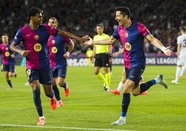 La UEFA multa a Lewandowski y Yamal por «incumplir normas de control antidopaje»
