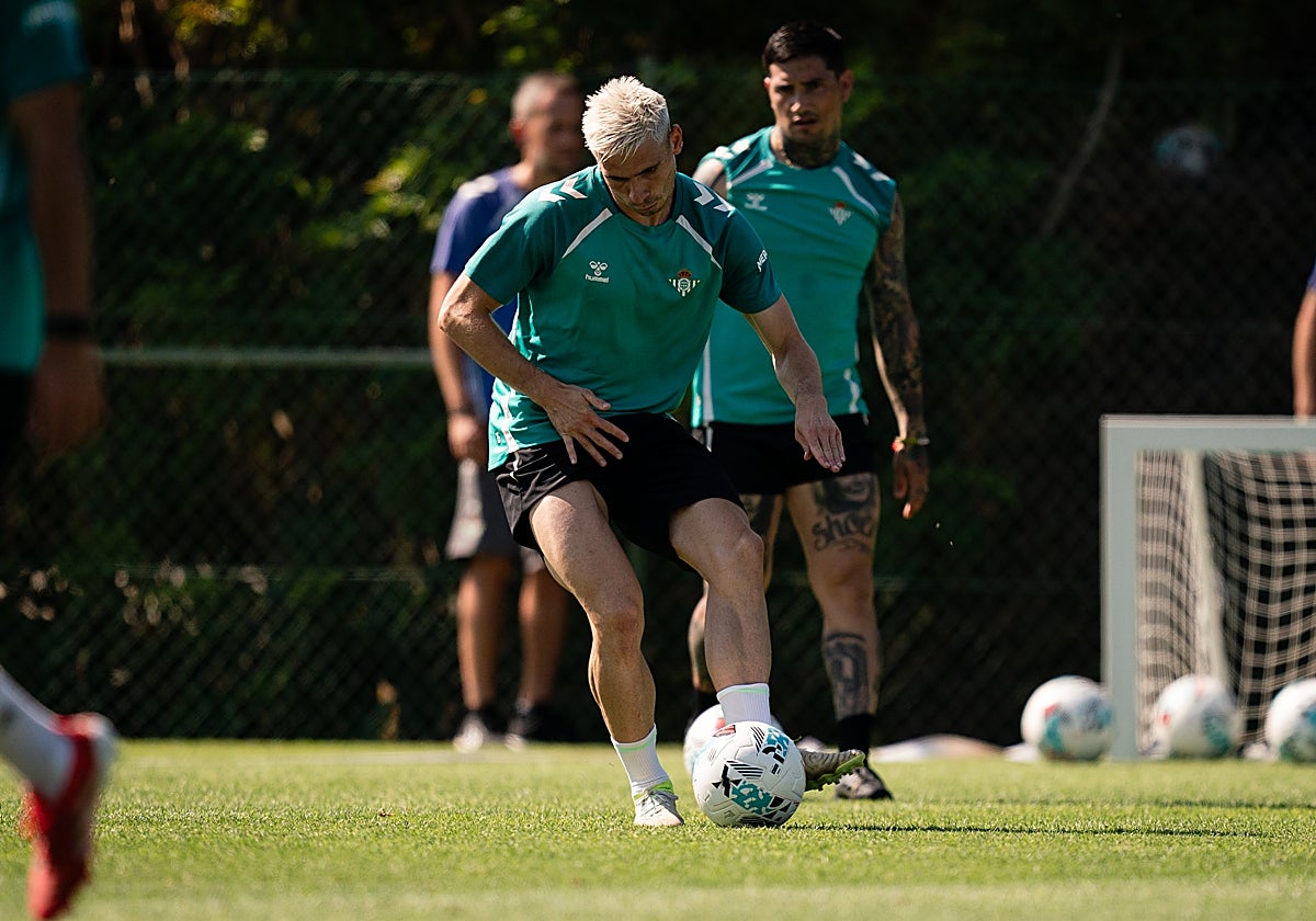 Romain Perraud, en un entrenamiento de esta pretemporada con el Betis