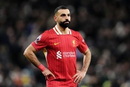 Salah arremete contra la UEFA por ignorar la causa del fallecimiento del 'Pelé' palestino: «¿Podéis decir cómo murió, dónde y por qué?»