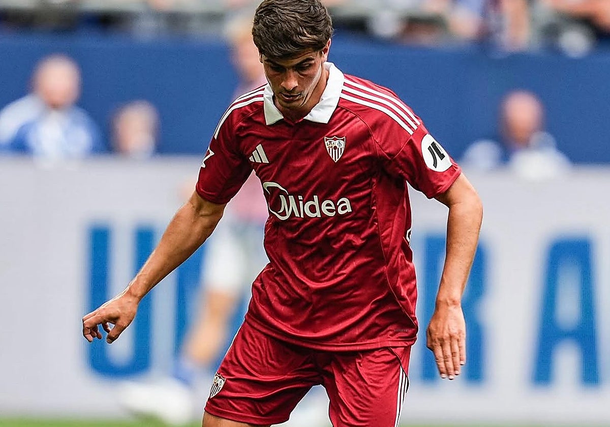 El provisional dorsal &#039;16&#039; de Juanlu en el Sevilla FC