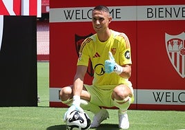 El Sevilla inscribe a Odysseas Vlachodimos