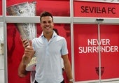 César Azpilicueta llega a Sevilla para convertirse en el cuarto fichaje