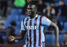 El Sevilla cierra un acuerdo con Batista Mendy del Trabzonspor, a expensas de las salidas