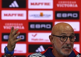 De la Fuente: «Con Lamine hay que ejercer más de formador que de entrenador»