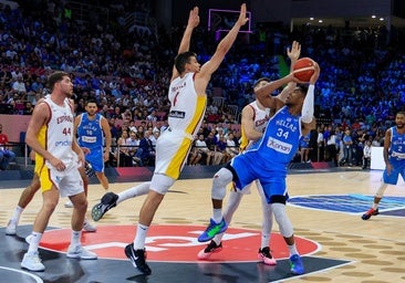 España consuma la debacle: eliminada tras perder contra Grecia en el peor Eurobasket de su historia