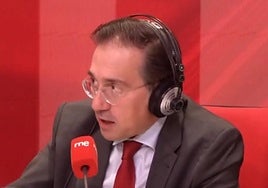 Albares, partidario de expulsar al equipo israelí de La Vuelta: «No podemos tener una relación de normalidad como si nada pasara»