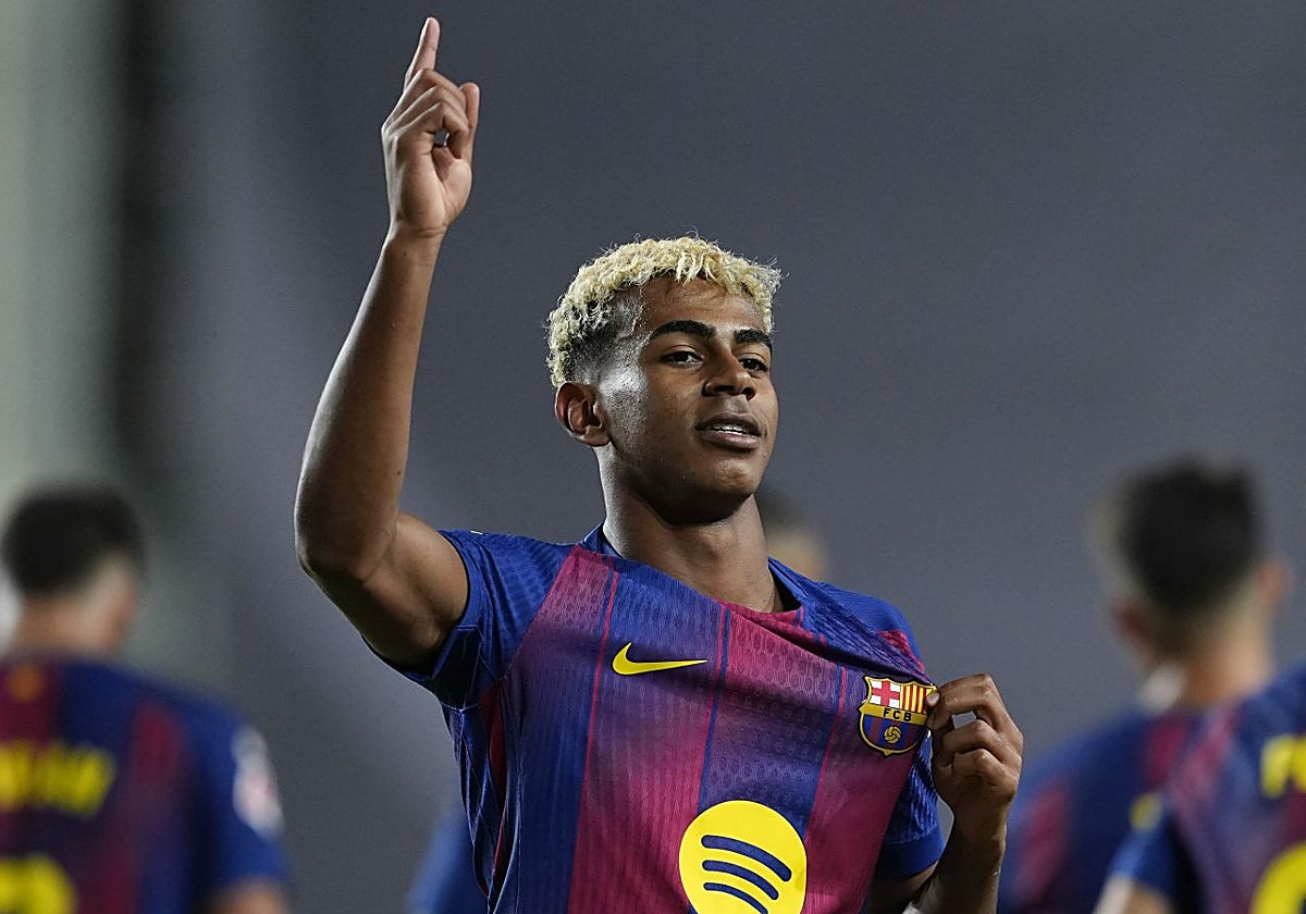 Lamine Yamal celebra su gol al Rayo en el último partido de Liga