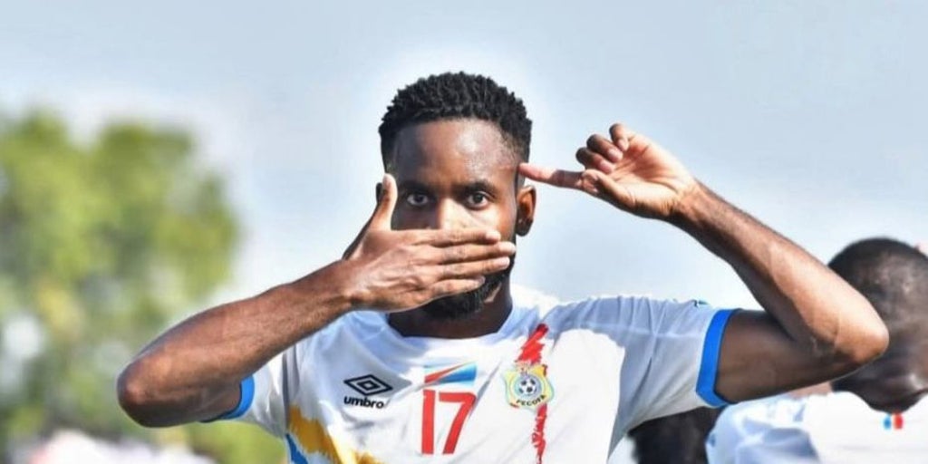 Bakambu supera los 200 goles en su carrera deportiva