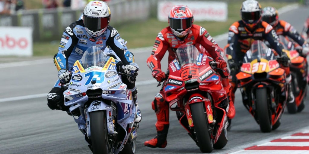 Festival de los Márquez en Montmeló: gana Álex y retrasa el alirón de Marc, segundo