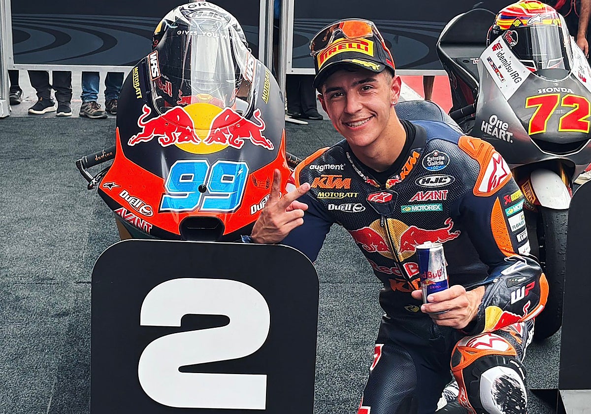 José Antonio Rueda, celebrando la segunda plaza en Montmeló