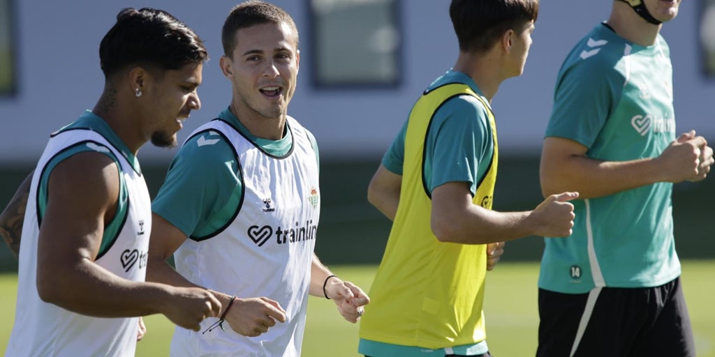 Riquelme llena de elogios a Isco, Antony y a... Junior Firpo: «Es la bomba»