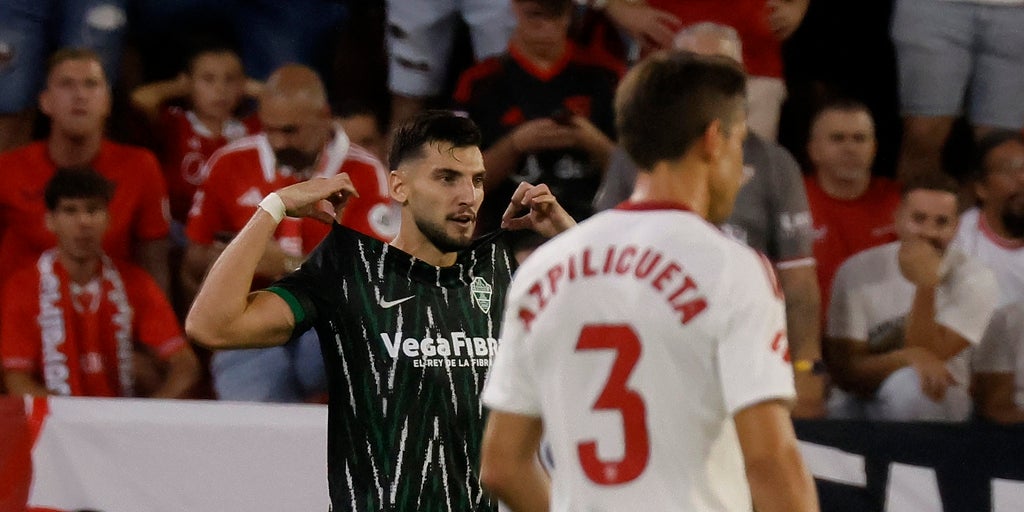 Rafa Mir desata la ira del Ramón Sánchez-Pizjuán