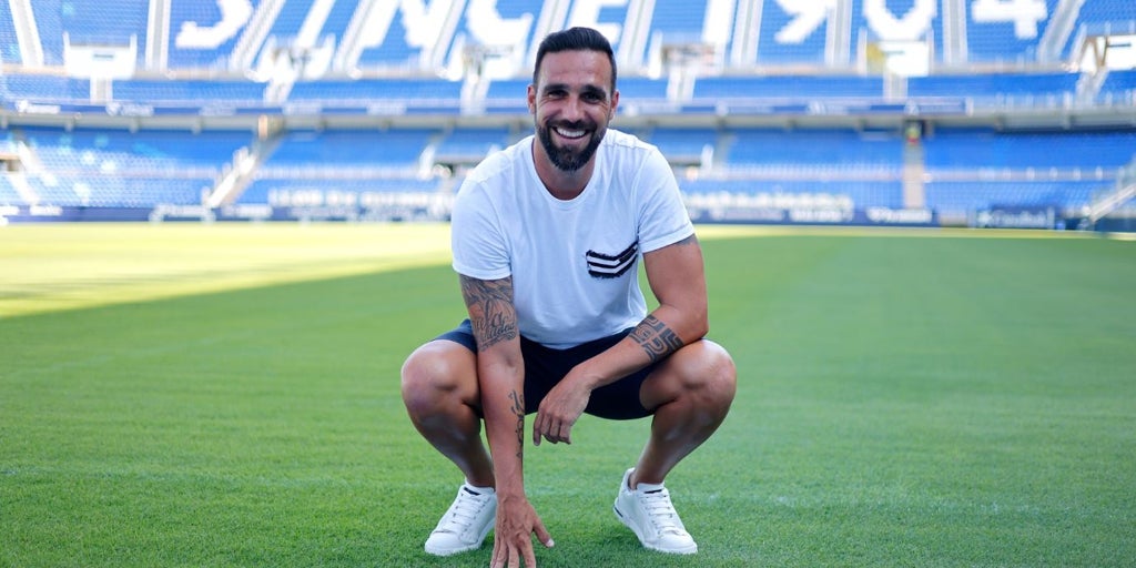 Jesús Gámez, ex jugador del Málaga CF: «Joaquín metió petardos en el vestuario»