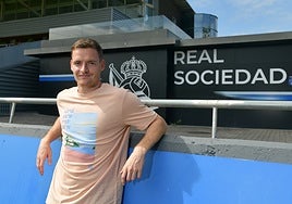 Sergio Gómez : «El fútbol no es atletismo o gimnasia, no se puede entrenar seis horas al día»