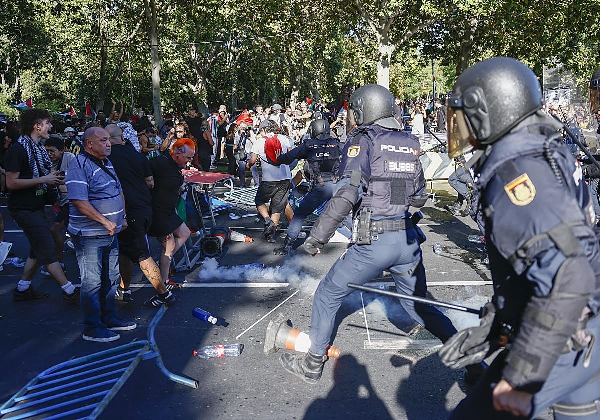Los manifestantes cortaron la Vuelta