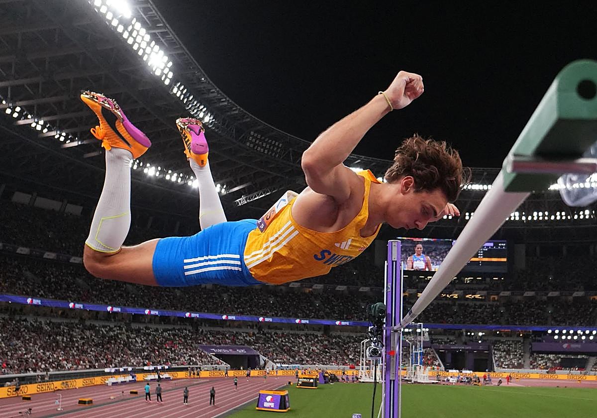 Armand Duplantis, tras saltar este lunes