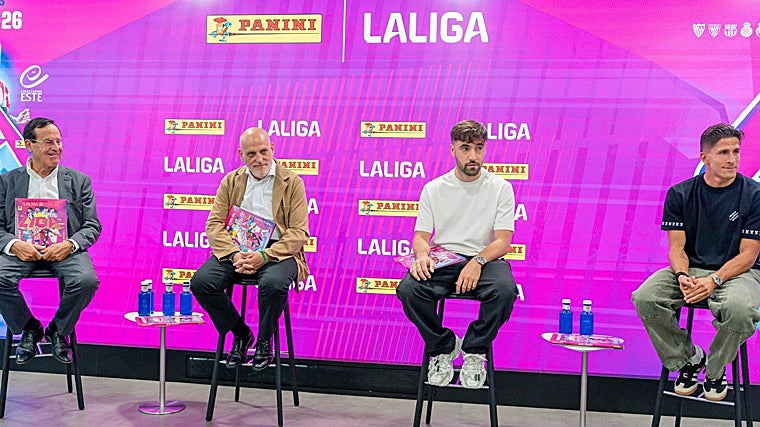 Lluís Torrent, director de Panini, Tebas, Unai López y Giuliano en la presentación del nuevo álbum