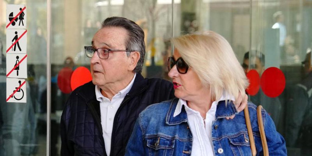 La mujer de Negreira niega el blanqueo y justifica los cobros por su «relación laboral» en vísperas de su declaración como imputada