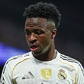 Vinicius, a la casilla de salida: estatus roto y renovación estancada