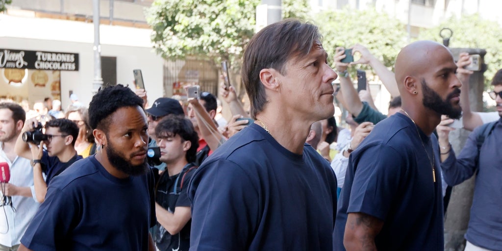 Almeyda se replantea cómo defender en Vitoria