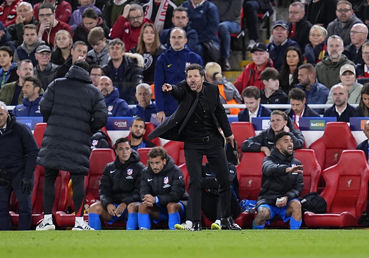Simeone, en la banda de Anfield el miércoles